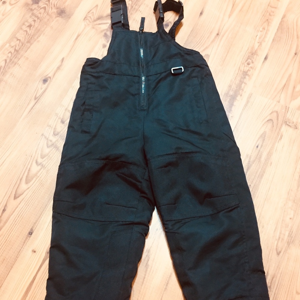 ⛄️❄️snow pants size 2t ⛄️